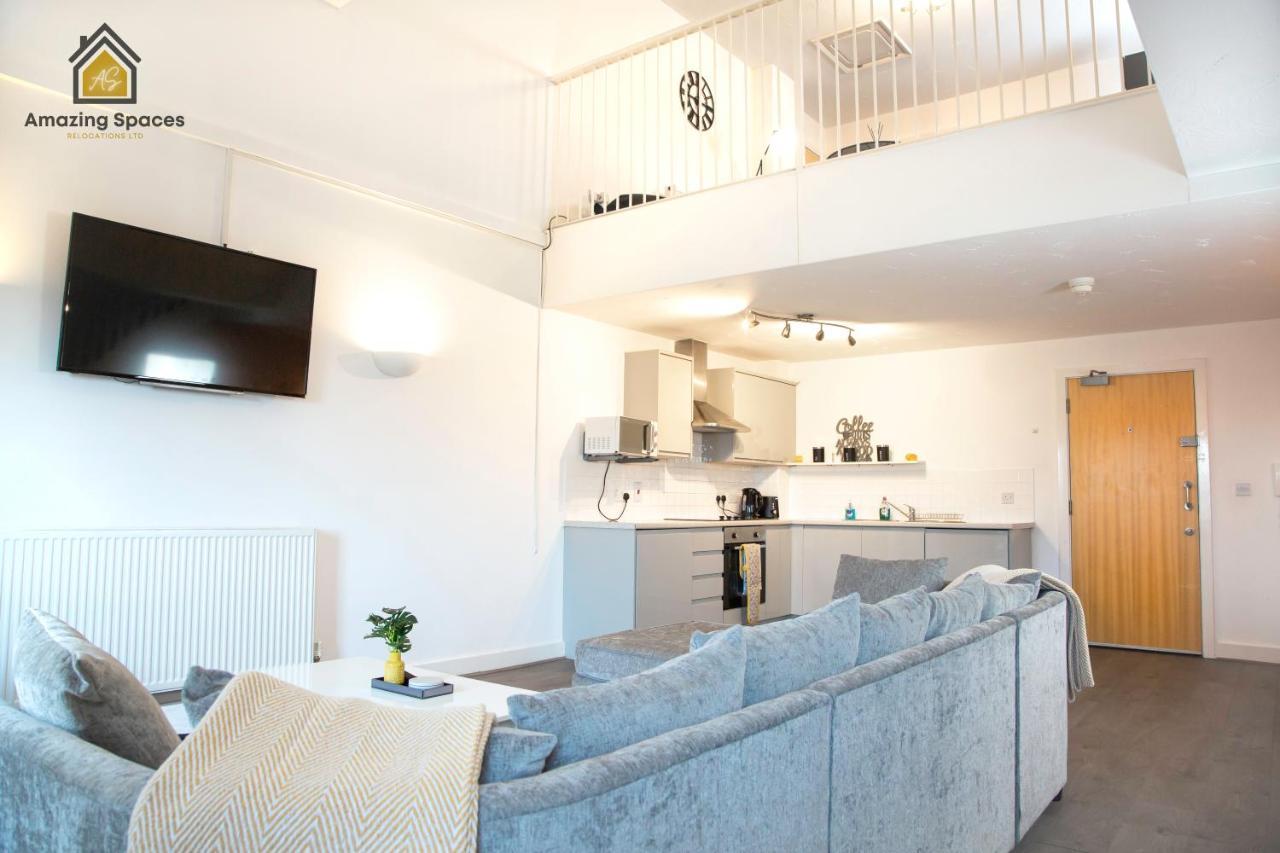 Large Unique 2 Bedroom Duplex Apartment With Private Parking & Free Wifi - Vat Qualifying By Amazing Spaces Relocations Ltd Warrington Extérieur photo