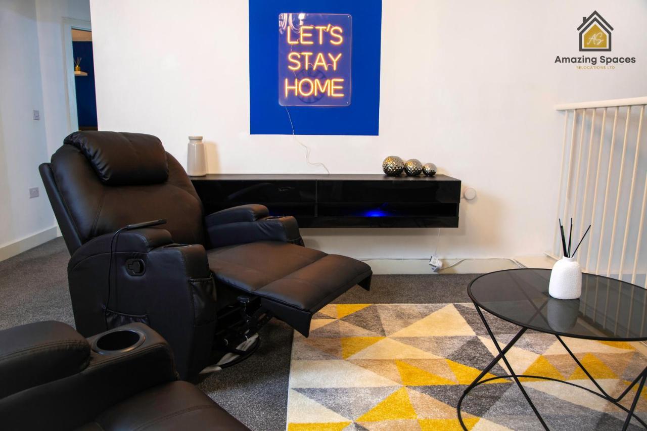 Large Unique 2 Bedroom Duplex Apartment With Private Parking & Free Wifi - Vat Qualifying By Amazing Spaces Relocations Ltd Warrington Extérieur photo