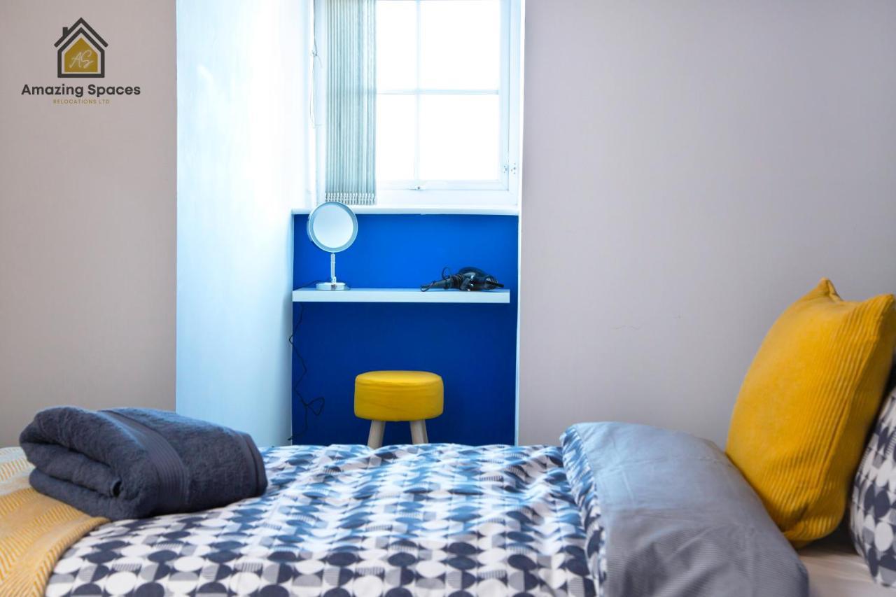 Large Unique 2 Bedroom Duplex Apartment With Private Parking & Free Wifi - Vat Qualifying By Amazing Spaces Relocations Ltd Warrington Extérieur photo