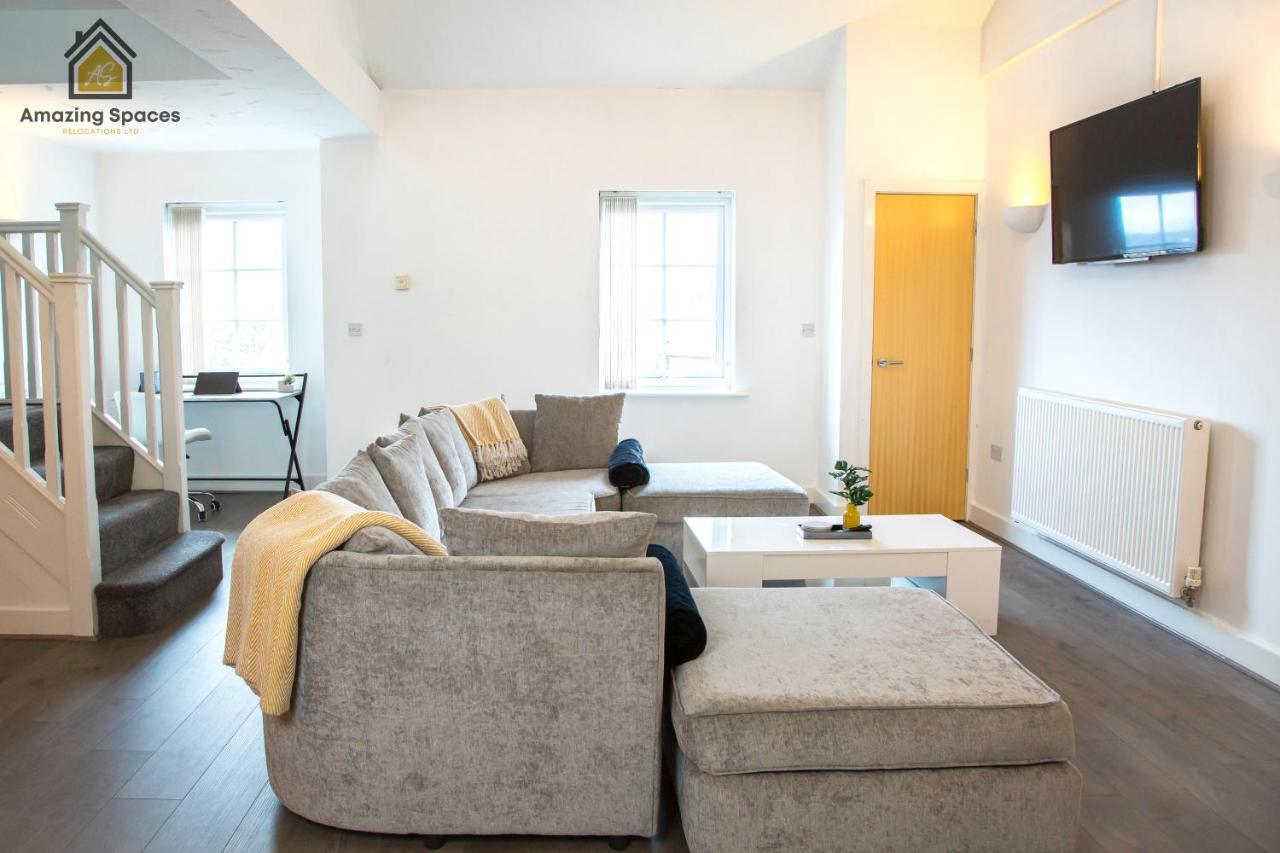 Large Unique 2 Bedroom Duplex Apartment With Private Parking & Free Wifi - Vat Qualifying By Amazing Spaces Relocations Ltd Warrington Extérieur photo
